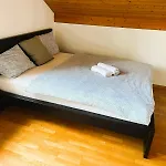 Large Flats, Hwa - Self Checkin Ζυρίχη