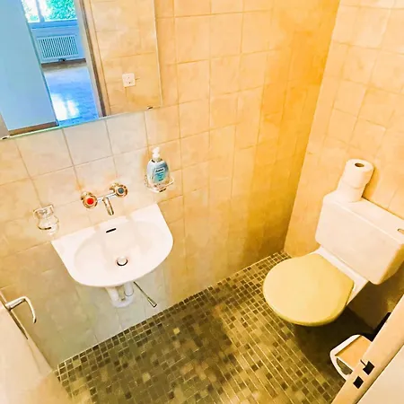 Large Flats, Hwa - Self Checkin زيورخ