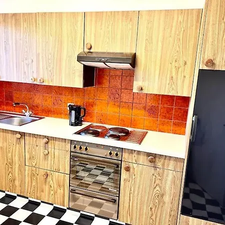 Large Flats, Hwa - Self Checkin Appartement Zurich