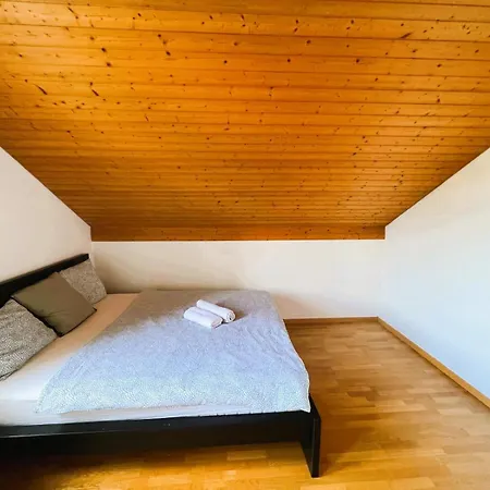 Large Flats, Hwa - Self Checkin Appartement *