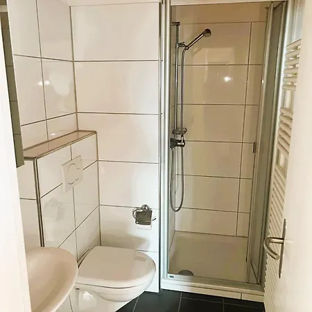 Large Flats, Hwa - Self Checkin