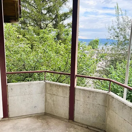 Large Flats, Hwa - Self Checkin ציריך