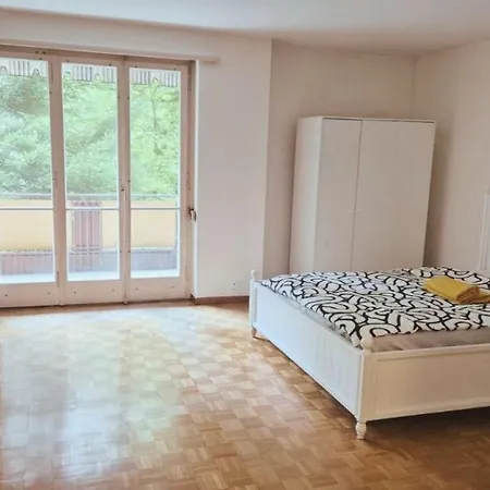 Center Flats With Balcony - Rigid *