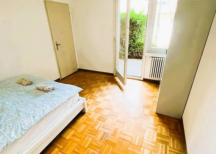 Large Flats, Hwa - Self Checkin Zürich