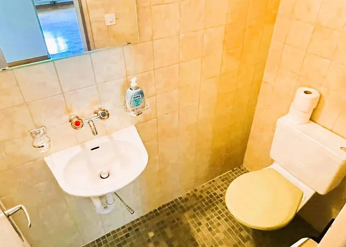 Large Flats, Hwa - Self Checkin Zurigo