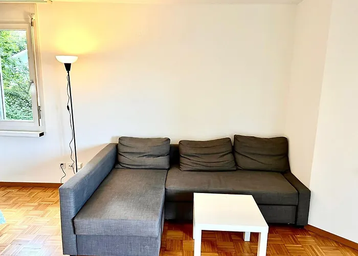 Large Flats, Hwa - Self Checkin Apartment