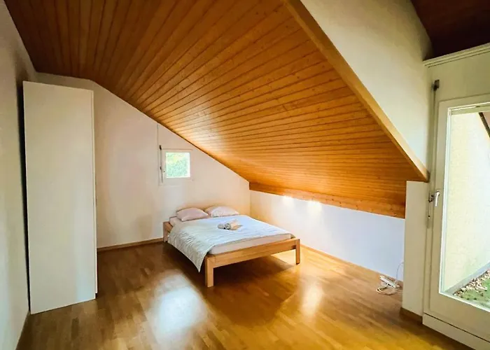 Large Flats, Hwa - Self Checkin *