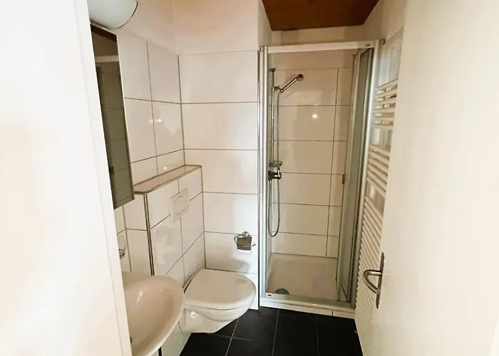 Large Flats, Hwa - Self Checkin Apartment