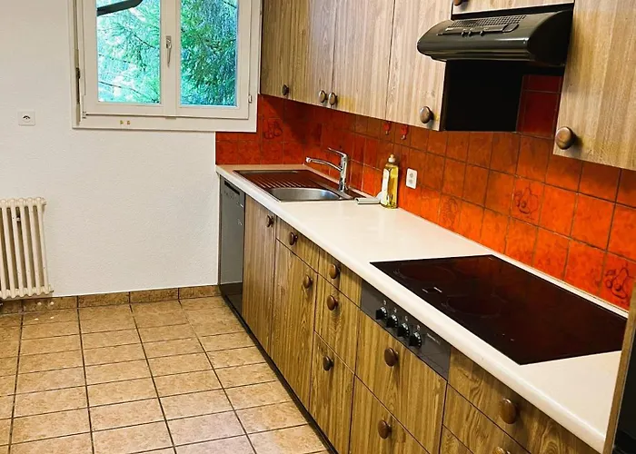 Large Flats, Hwa - Self Checkin Apartment