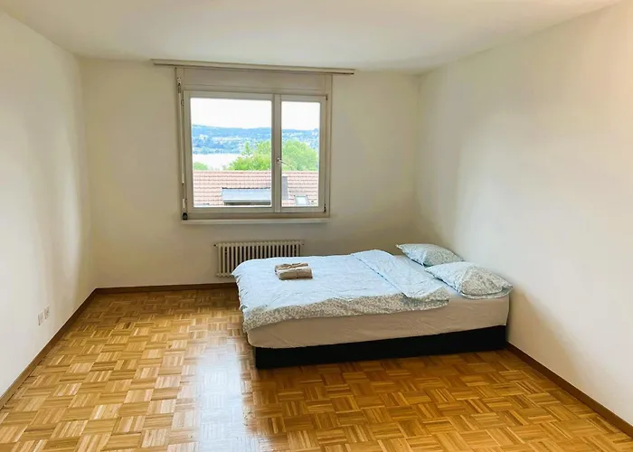 Large Flats, Hwa - Self Checkin *