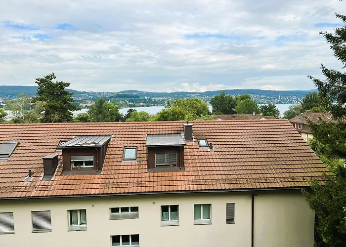 Large Flats, Hwa - Self Checkin