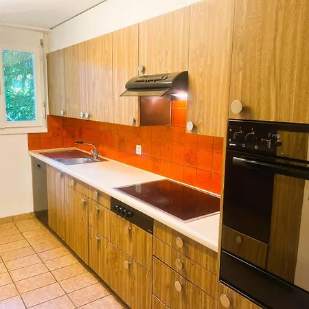 With View And Balcony In The Center Of Hwa Apartment